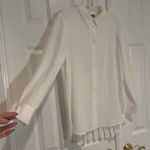 ZOË White High Low Blouse with Pleated Back – Size XS